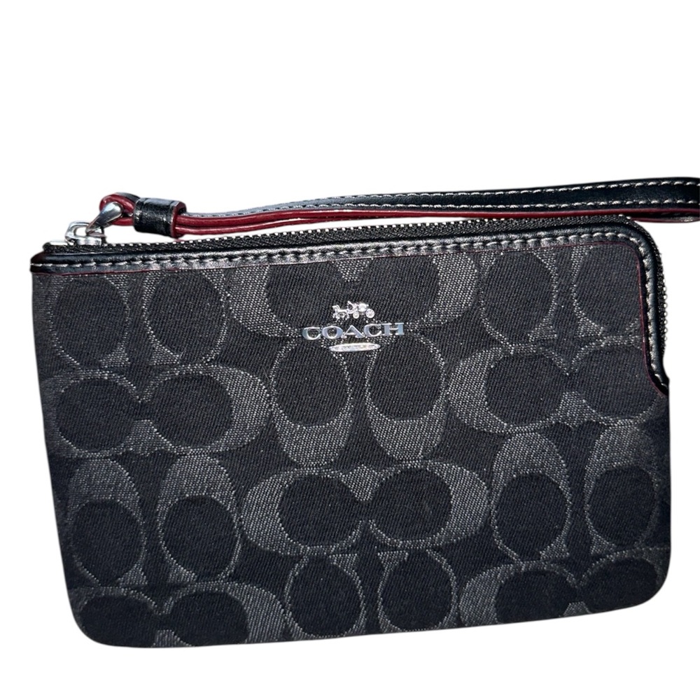 NWOT! Coach Black and Gray Signature Wristlet